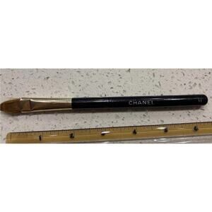 LES PINCEAUX DE CHANEL #11